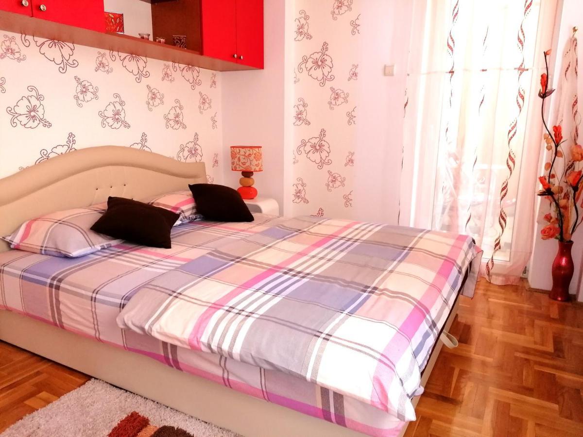 Apartman Nena Nova Varos Bagian luar foto